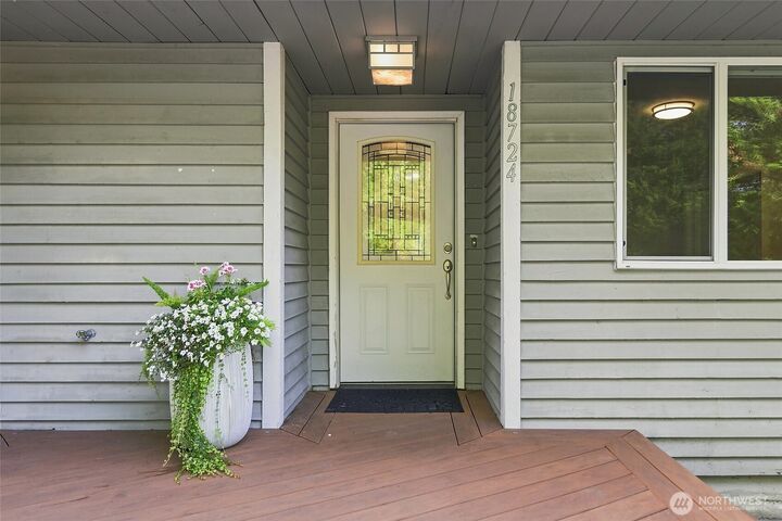 Property Photo: 18724 80th Avenue NE WA 98028