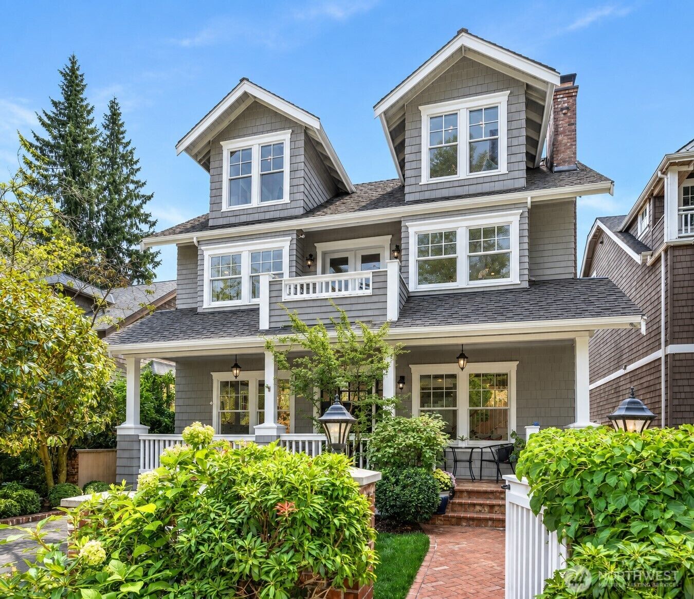 Property Photo: 1508 37th Avenue E WA 98112