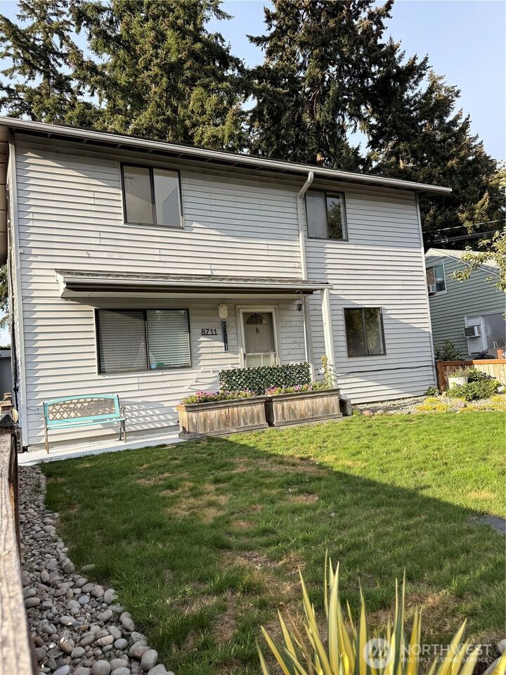 Property Photo:  8711  Lawndale Avenue SW  WA 98498 