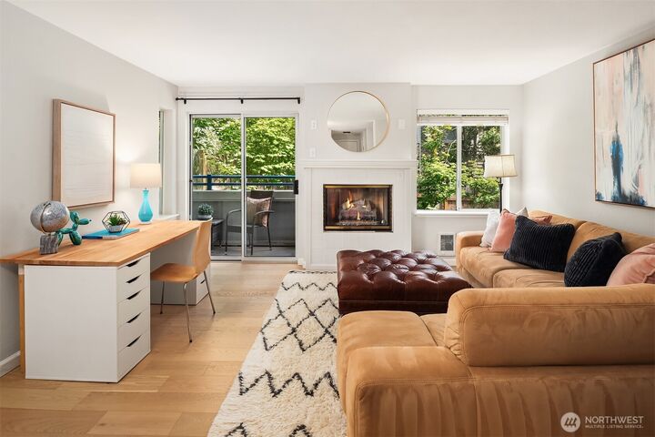 Property Photo: 2244 13th Avenue W 313 WA 98119