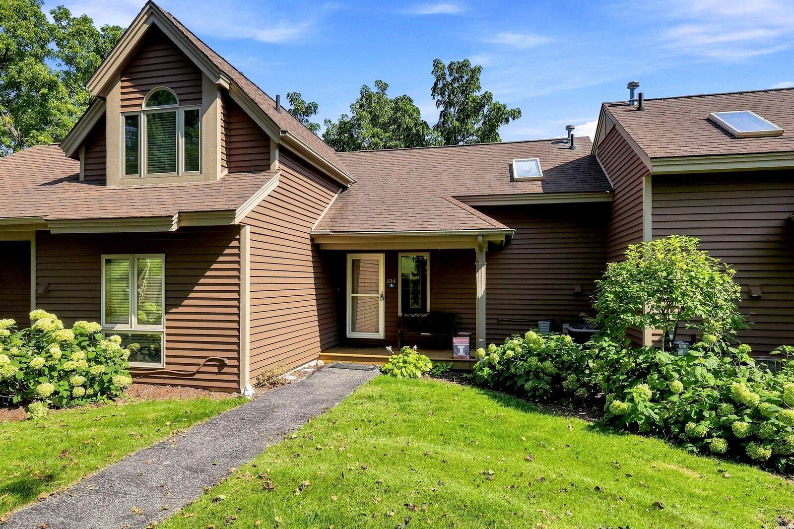 Property Photo:  134 Walnut Hill Drive  IL 61036 