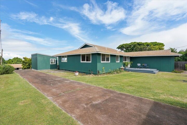 Property Photo:  190 Aliiolani St  HI 96768 