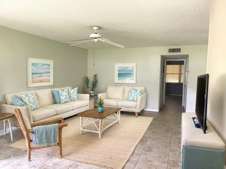 Property Photo: 892 High Point Boulevard N B FL 33445