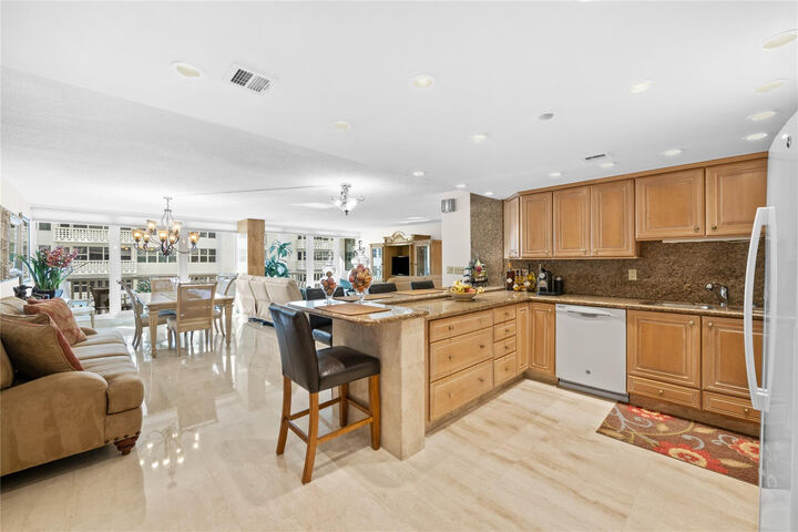 Property Photo:  4020 Galt Ocean Drive 808  FL 33308 