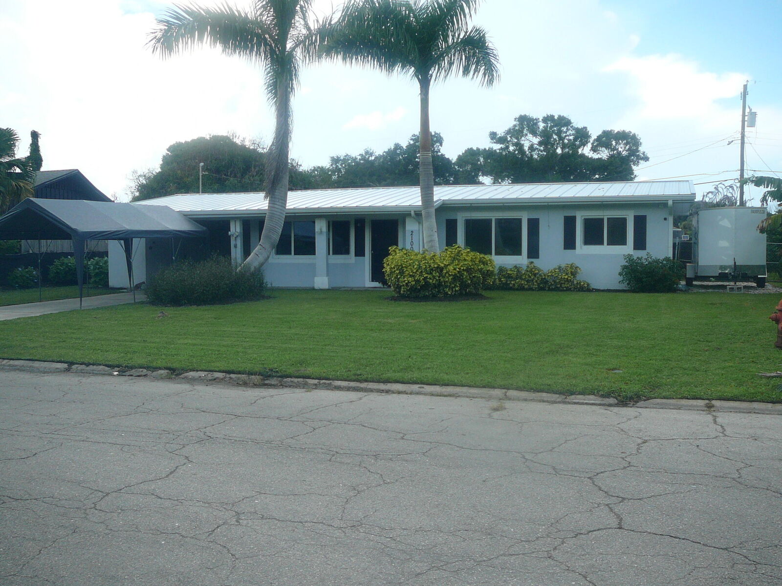 Property Photo:  2100 W Esplanade  FL 34982 