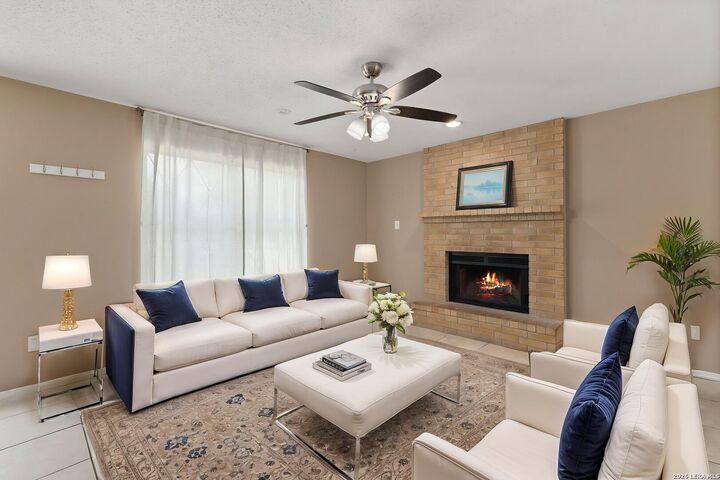 Property Photo: 7306 Oswego Dr TX 78250
