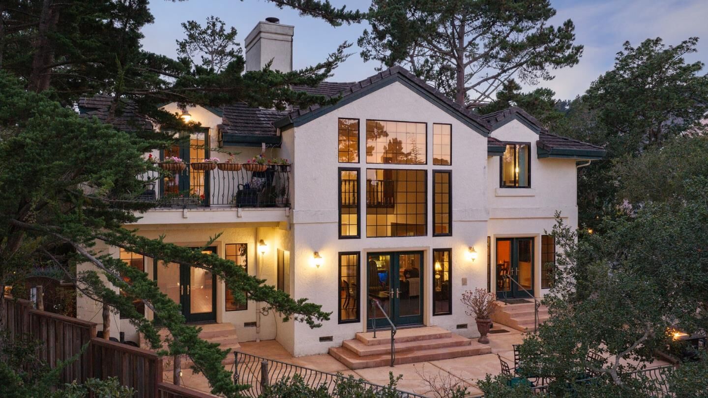 Property Photo:  400 Dry Creek Road  CA 93940 