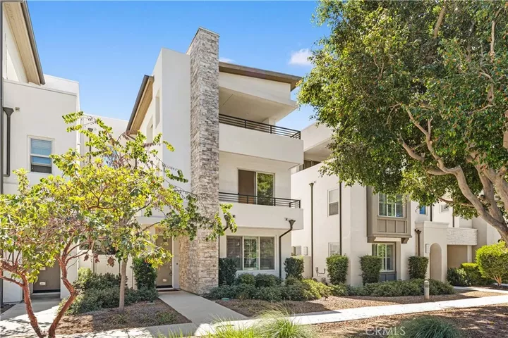 Property Photo:  130 Modjeska  CA 92618 