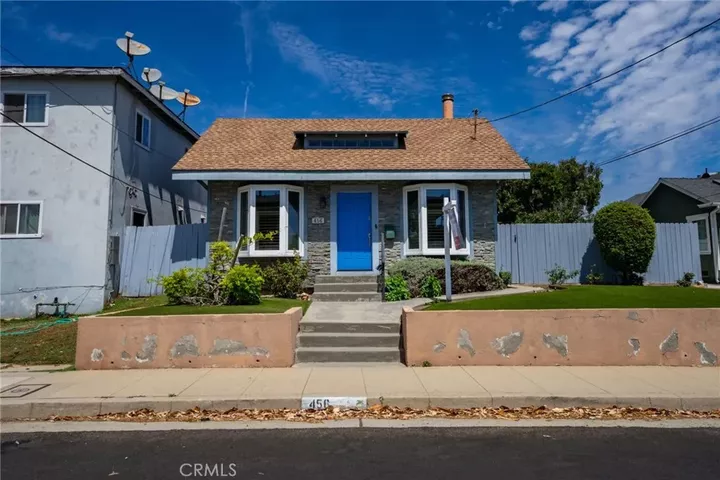 Property Photo:  456 W 40th  CA 90731 