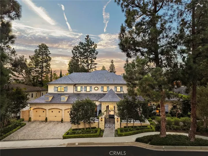 Property Photo:  7 Oakmont Lane  CA 92660 