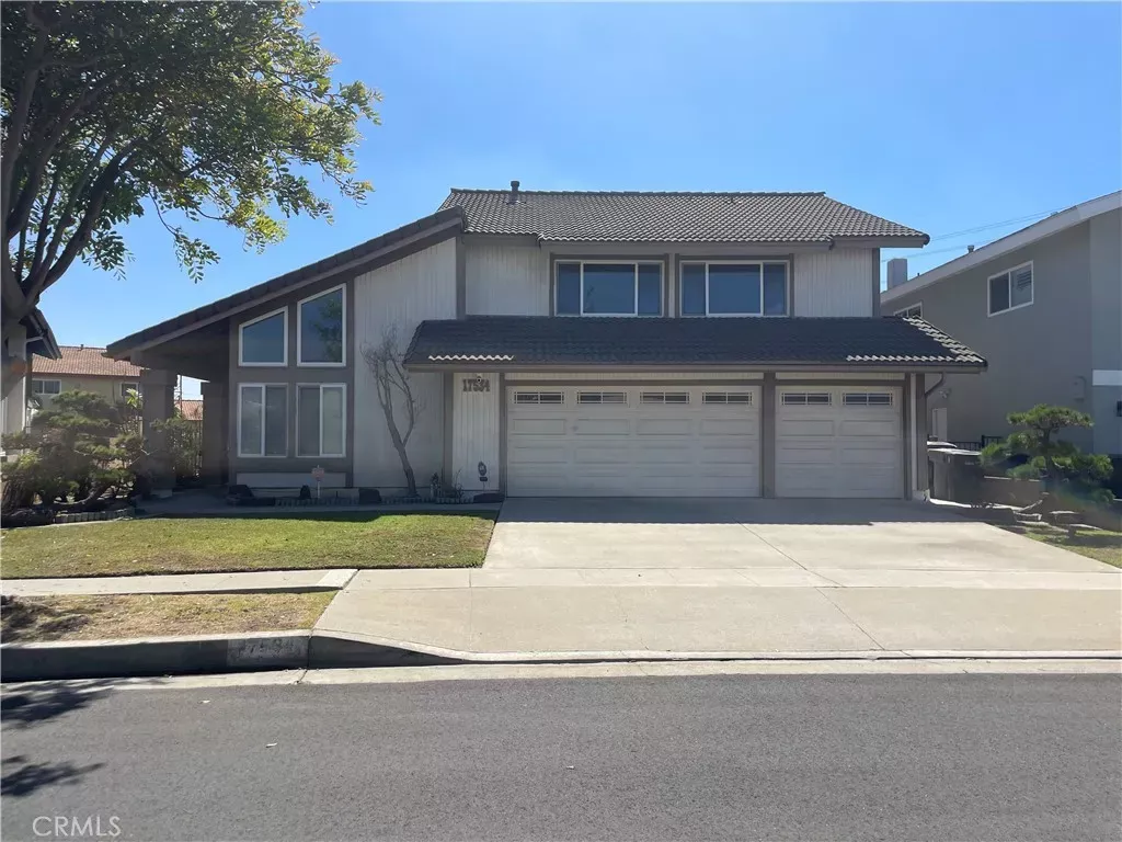 Property Photo:  17534 Purche  CA 90504 