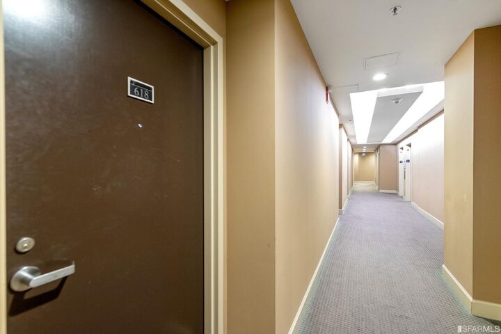 Property Photo: 220 Lombard Street 618 CA 94111