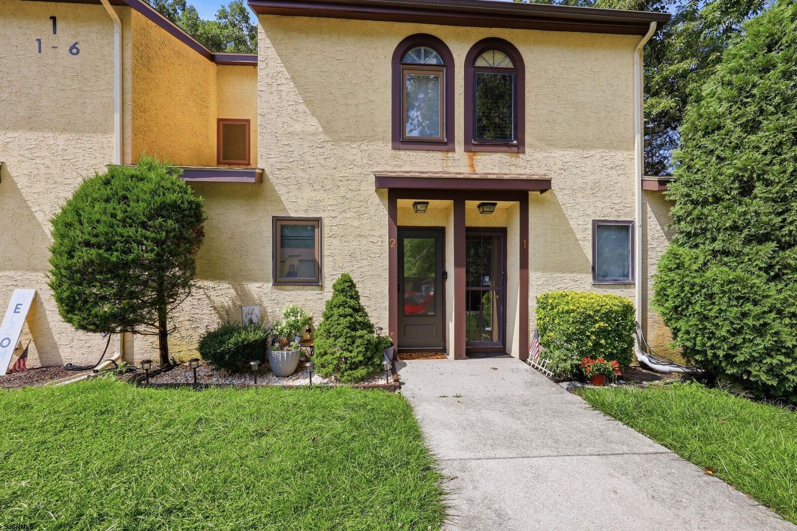 Property Photo:  2 Steamboat Ct 2  NJ 08205 