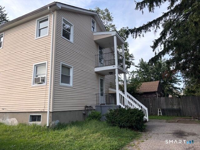 Property Photo:  72 Fiske Avenue 2  CT 06606 