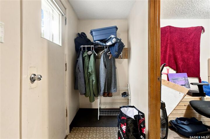 Property Photo:  1425 McIntosh Street  SK S4T 5C4 