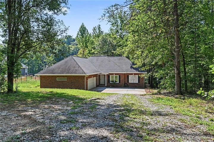 Property Photo:  8271 Long Island Road  NC 28609 