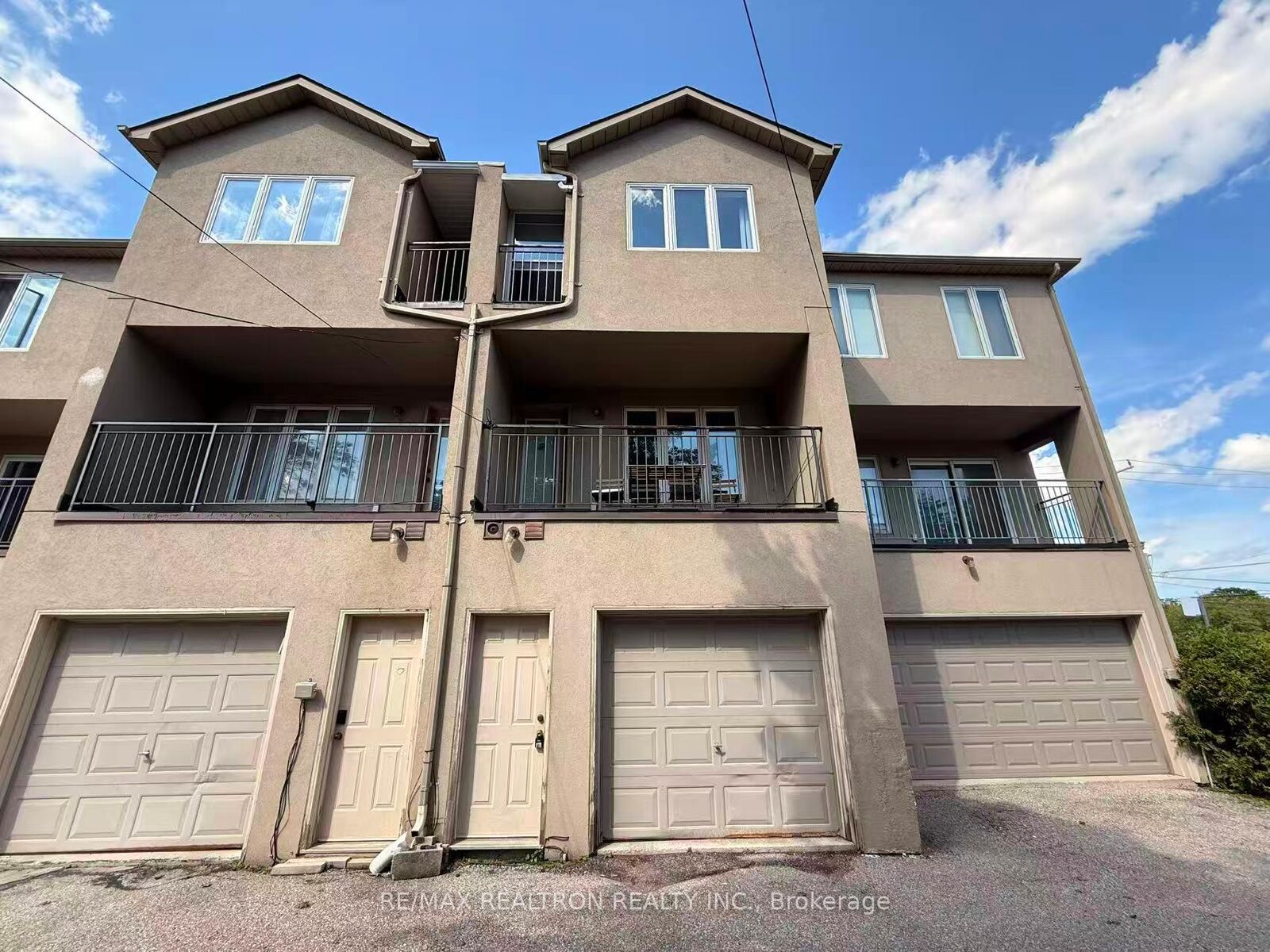 Property Photo:  269 Finch Avenue E  ON M1C 2W2 