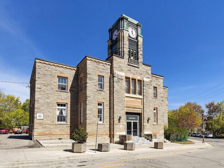 Property Photo: 70 Mill Street 5 ON L7G 2C9