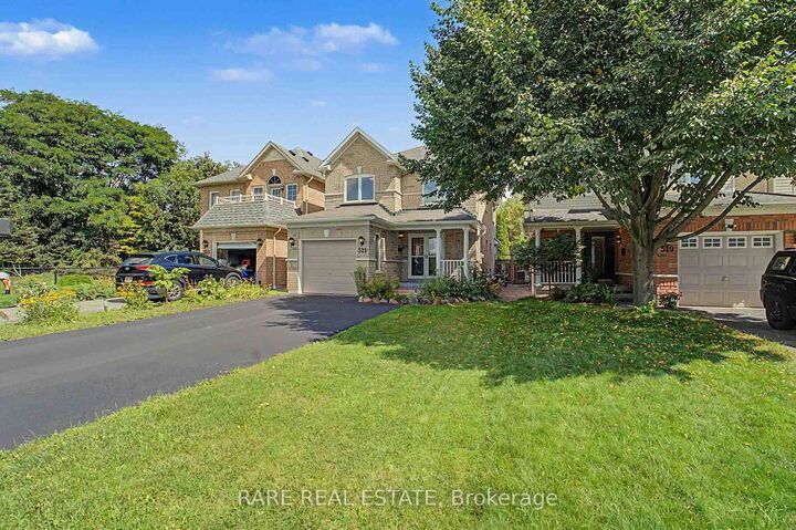 Property Photo:  521 Hickory Street N  ON L1N 9W9 