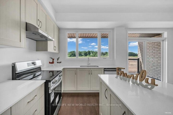 Property Photo:  1095 Wheat Boom Drive  ON L6H 7H5 