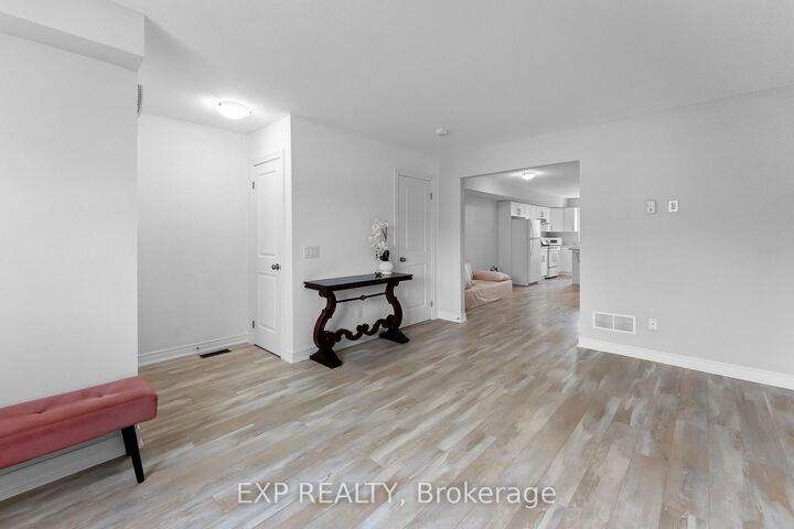 Property Photo:  7768 Ascot Circle 86  ON L2H 3P9 