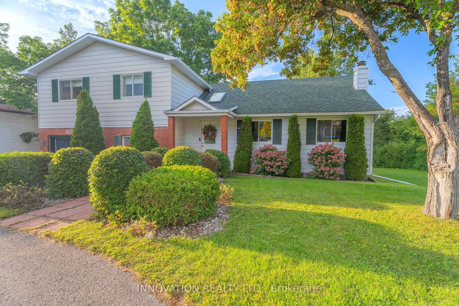 Property Photo: 2575 Sparkle Street ON K4C 1A1