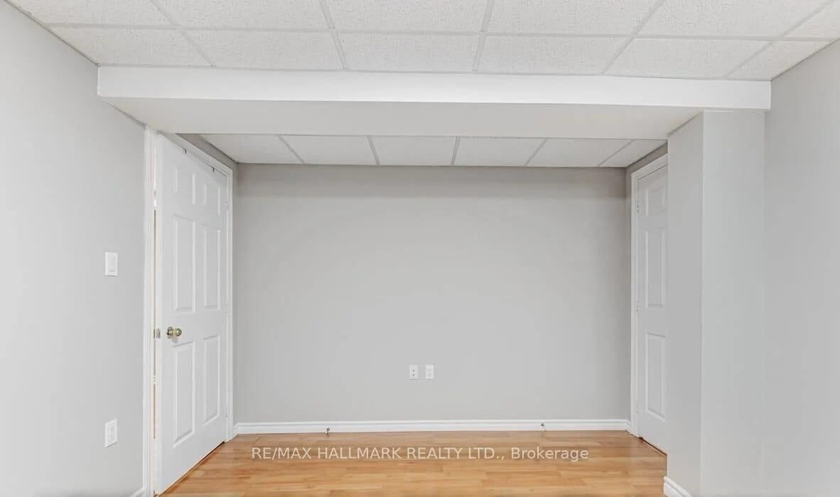 Property Photo:  1673 Northfield Avenue  ON L1K 0K7 