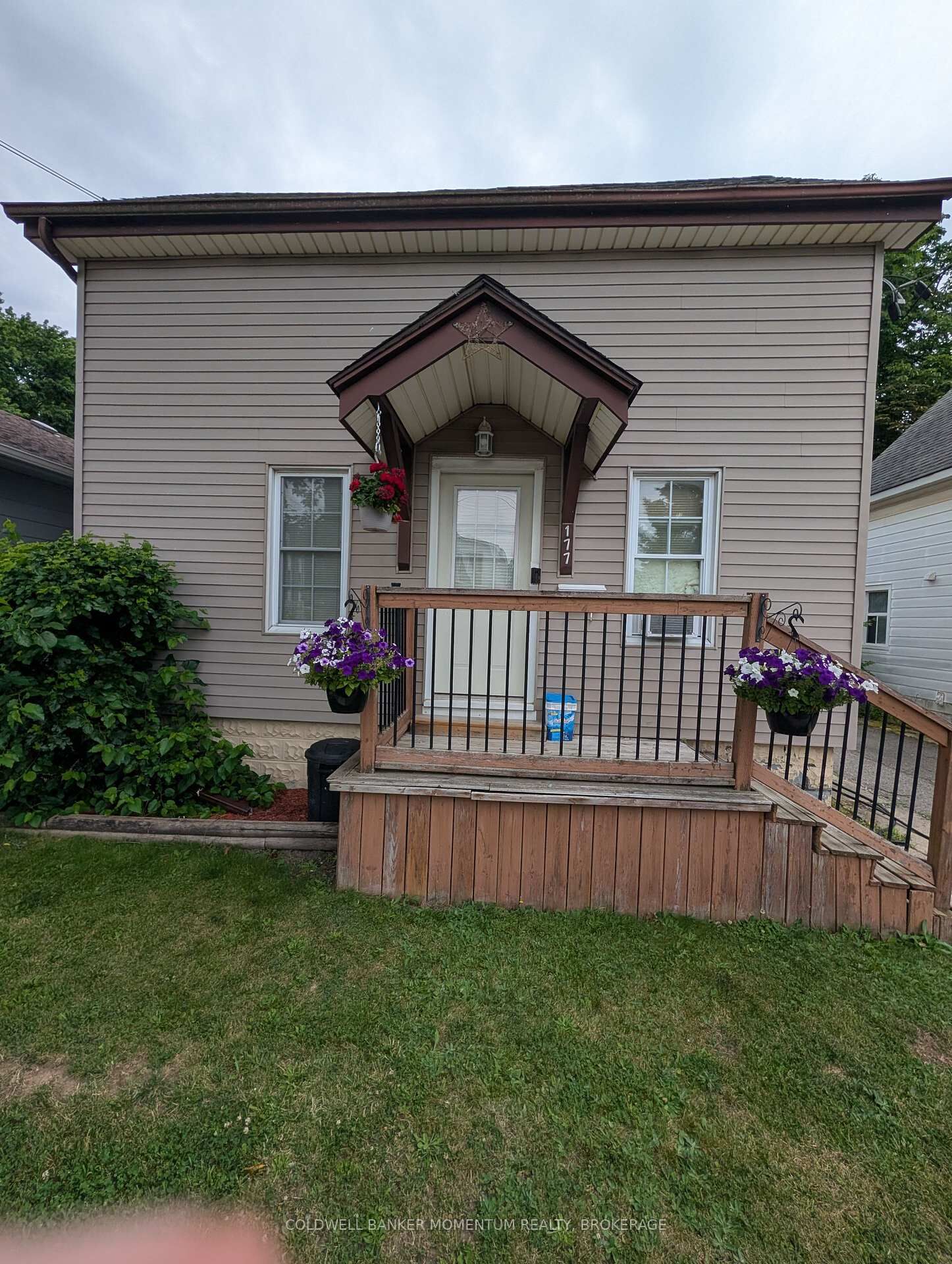 Property Photo:  177 Erie Street  ON L3K 4M5 