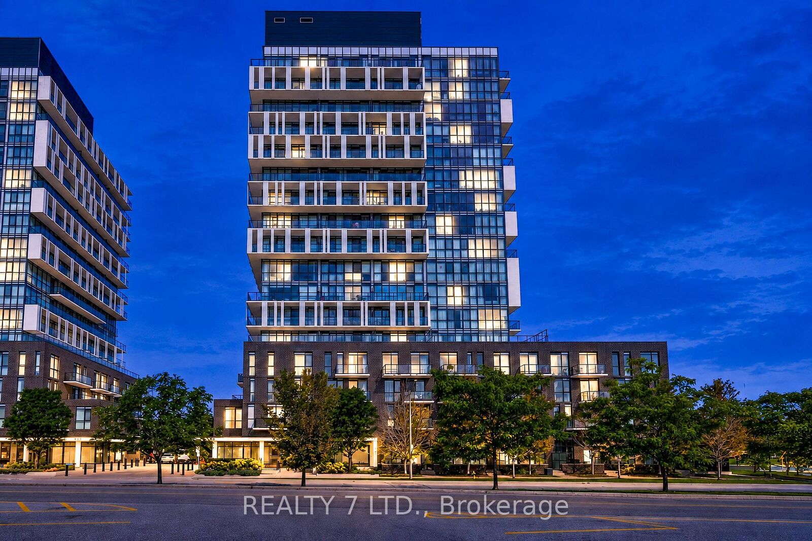 Property Photo:  150 Fairview Mall Drive 1010  ON M2J 4T1 