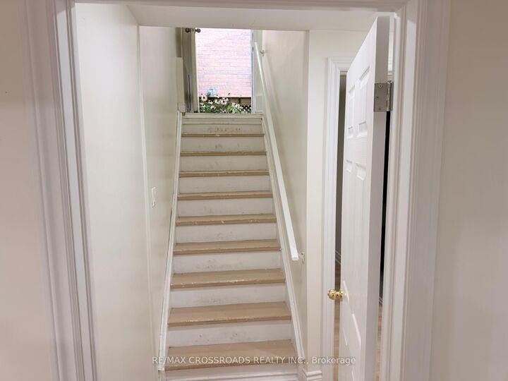 Property Photo:  88 Ravenscroft Road Basement  ON L1T 1X2 
