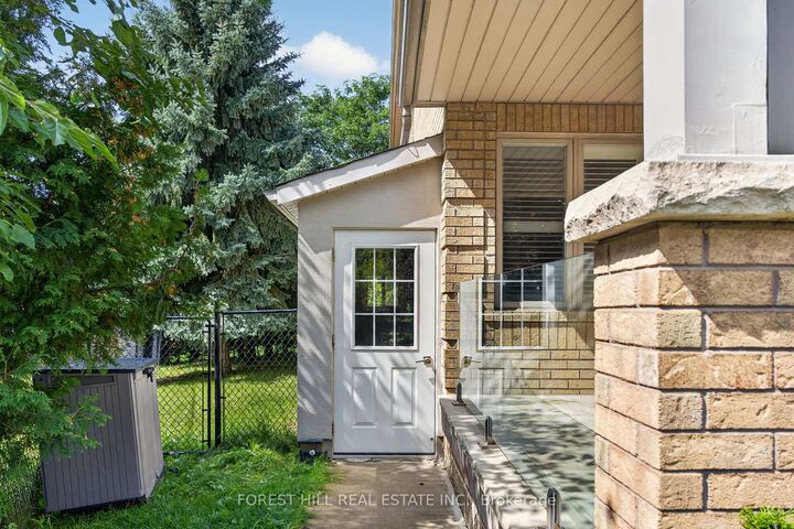 Property Photo:  22 Rockwood Crescent Basement  ON L4J 7T2 