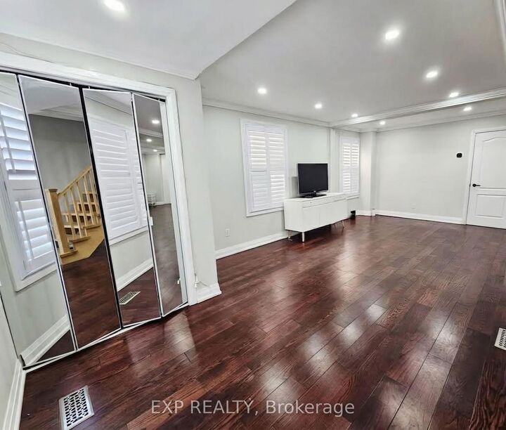 Property Photo:  4711 Morrison Street  ON L2E 2C1 