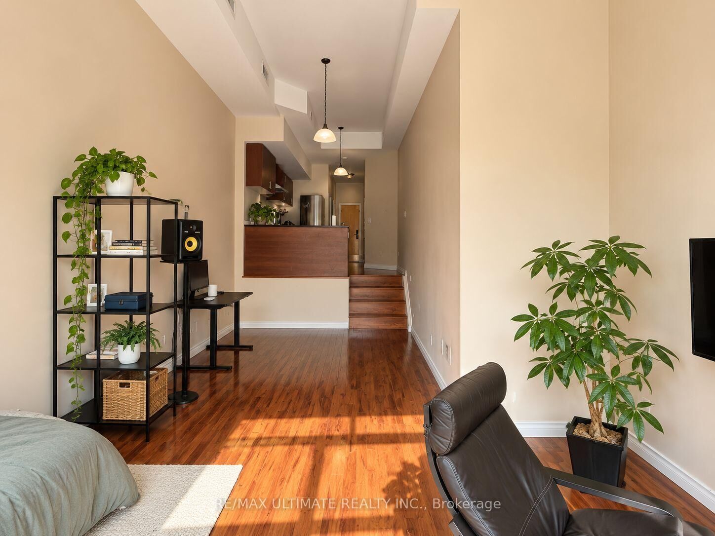 Property Photo:  781 Queen Street W 2B  ON M6J 1G1 