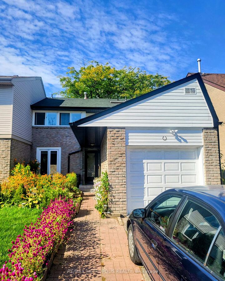 Property Photo:  40 Placentia Boulevard Bsmt  ON M1S 4C5 
