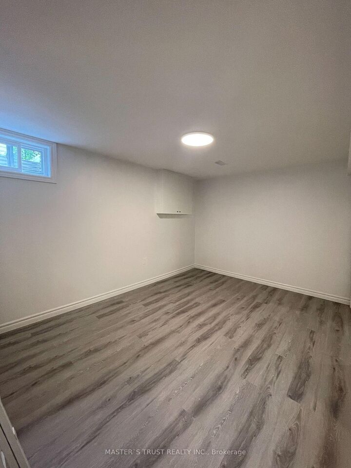 Property Photo:  110 Placentia Boulevard Bsmt  ON M1S 4C5 