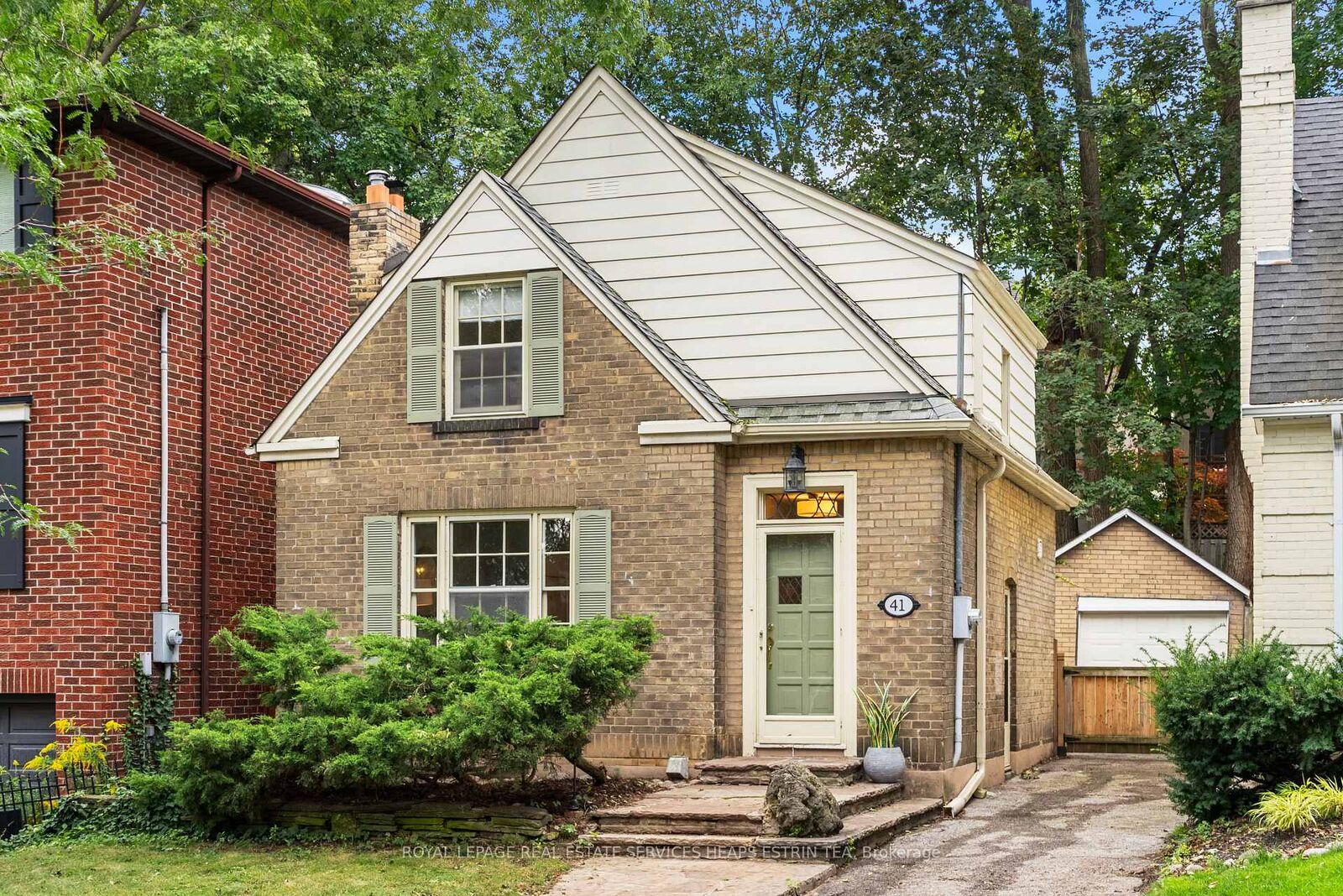 Property Photo:  41 Fairfield Road  ON M4P 1S9 