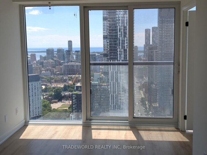 Property Photo:  319 Jarvis Street 3602  ON M5B 0C8 