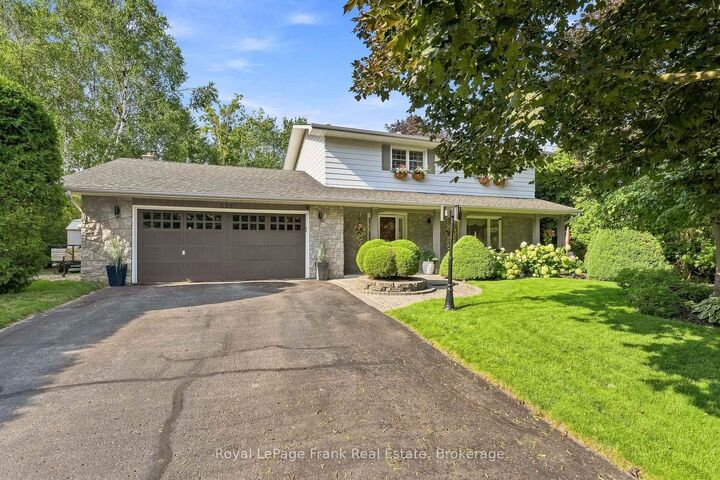 Property Photo:  559 Alma Street  ON L9L 1C9 