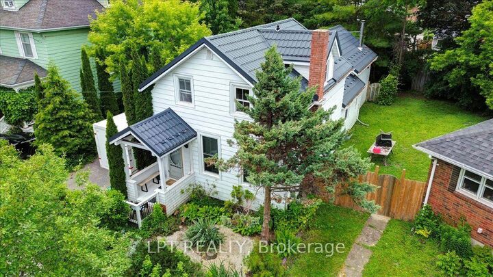 Property Photo:  60 Bloomsgrove Avenue  ON L1A 1X4 