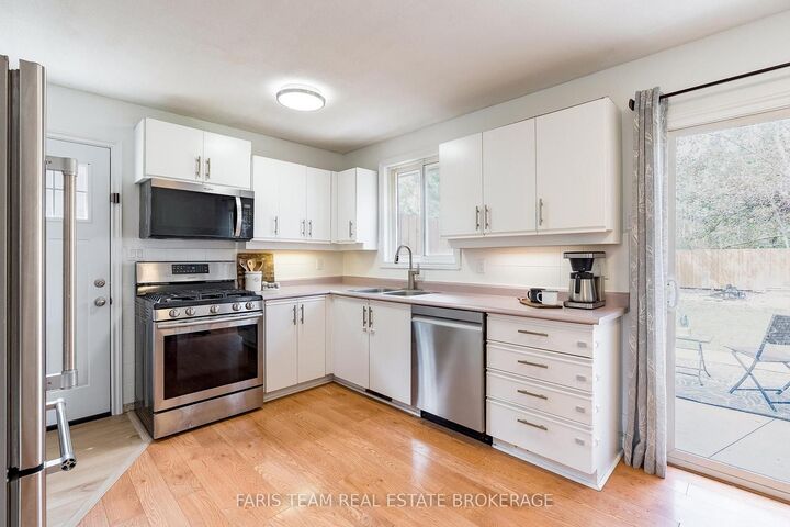 Property Photo:  396 Mary Street  ON L3V 3G3 