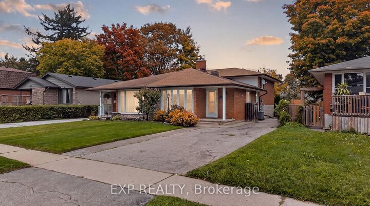 Property Photo:  1393 Pineview Avenue  ON N3H 4K4 