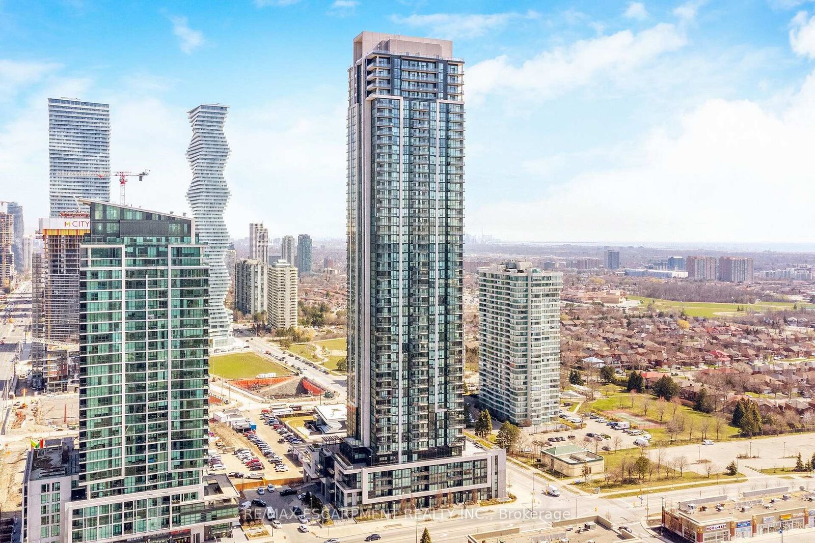 Property Photo:  3975 Grand Park Drive 3304  ON L5B 0K4 
