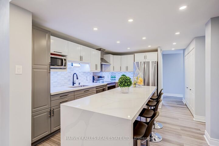Property Photo:  65 Huntingdale Boulevard 103  ON M1W 2P1 