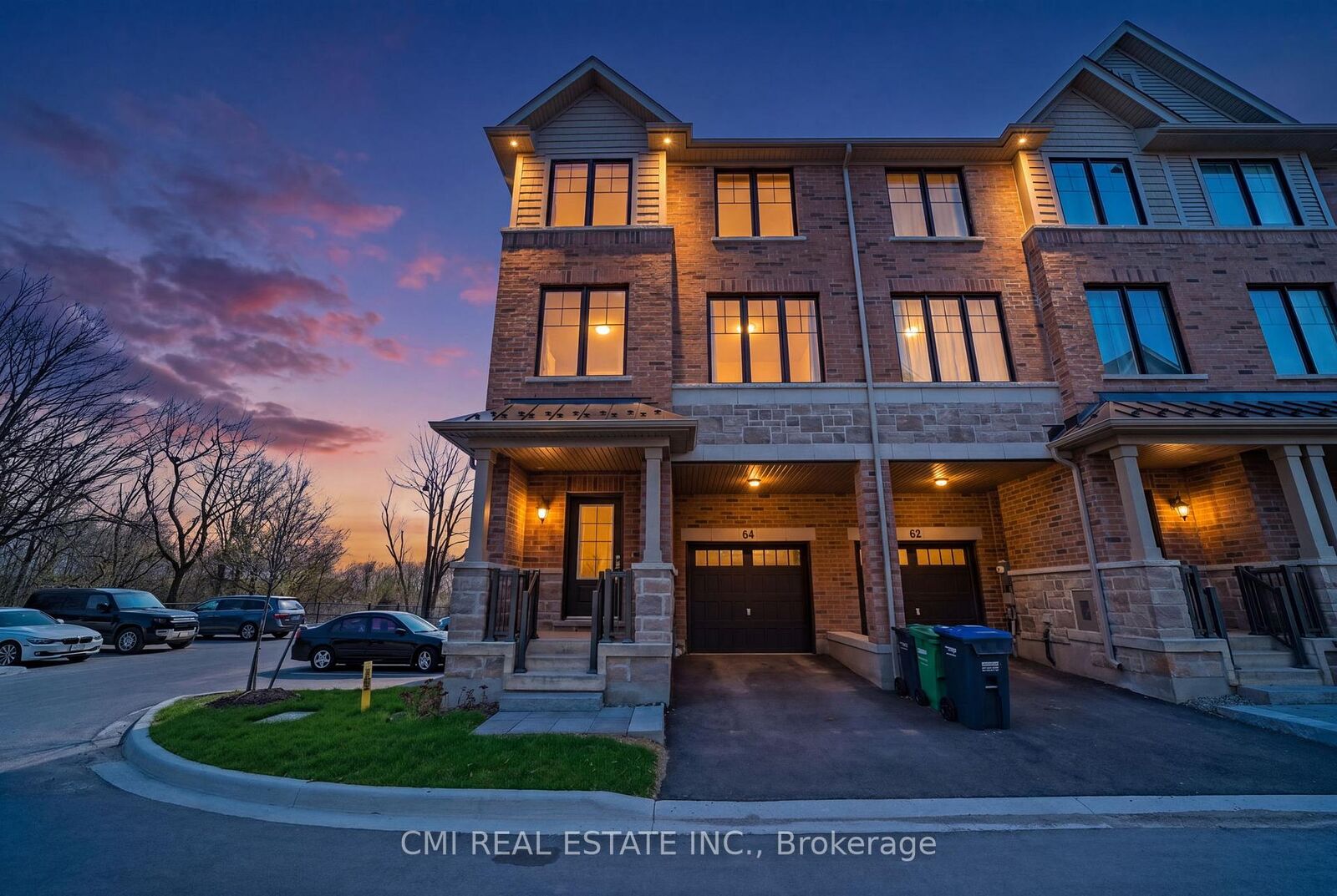 Photo de la propriété:  64 Folcroft Street  ON L6Y 0B6 