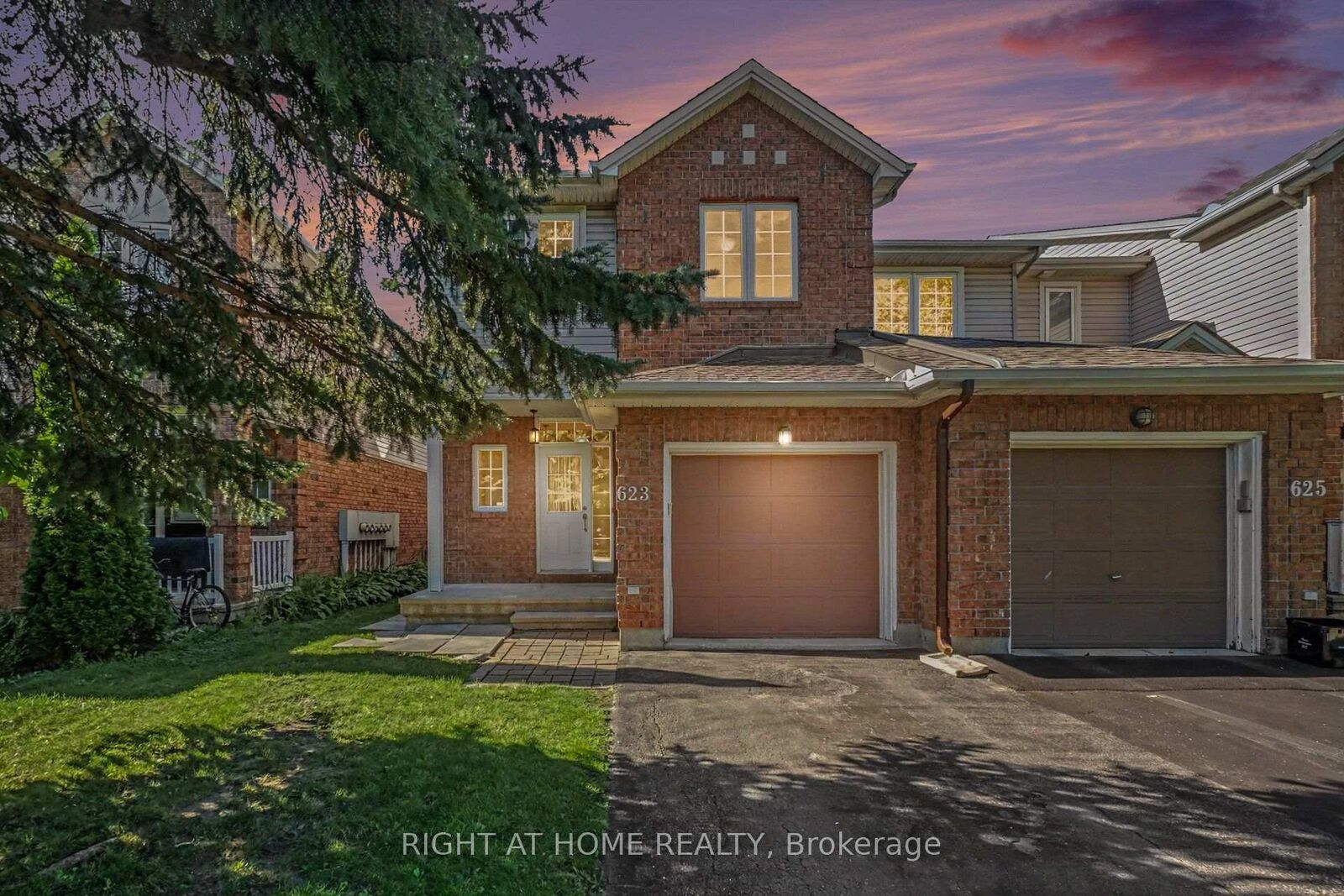 Property Photo:  623 Wild Shore Crescent  ON K1V 1T3 