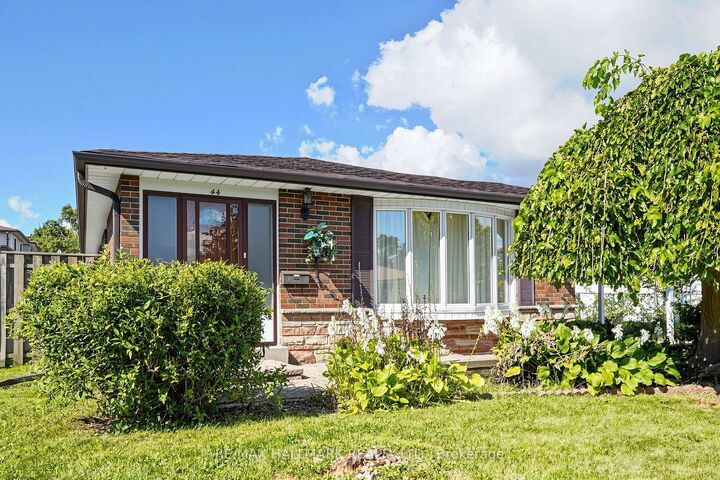 Property Photo:  44 Bryant Road  ON L1S 2Y7 
