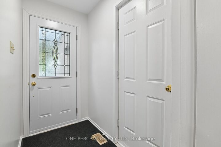 Property Photo: 710 Coronation Avenue 52 ON K1G 4G7
