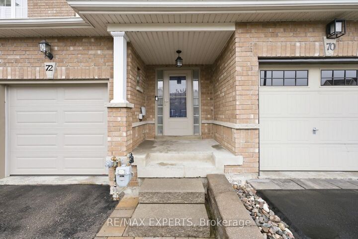 Property Photo:  72 Victor Large Way  ON L9W 0B6 