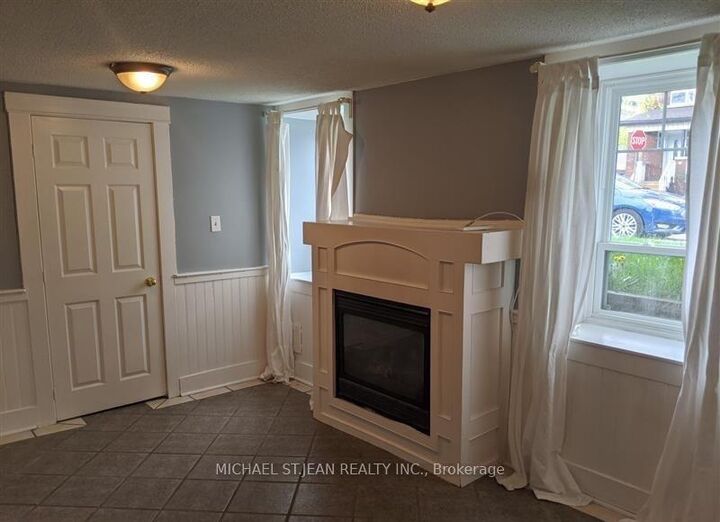 Property Photo:  98 West Avenue N Lower Unit  ON L8L 5C3 