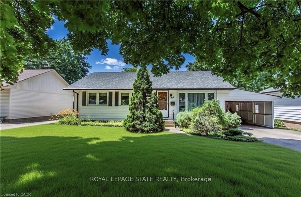 Property Photo:  118 Jacobson Avenue Upper  ON L2T 3A5 